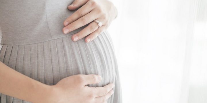 Bà bầu có nên uống trà sữa trong thời gian mang thai?