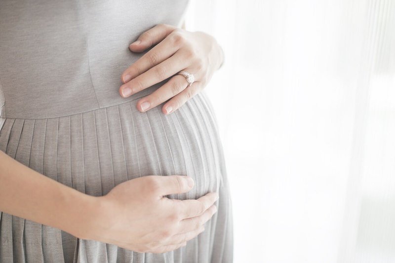 Bà bầu có nên uống trà sữa trong thời gian mang thai?