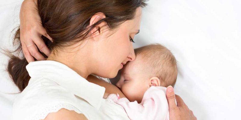 Nuôi con bằng sữa mẹ và 11 lợi ích tuyệt vời dành cho bé